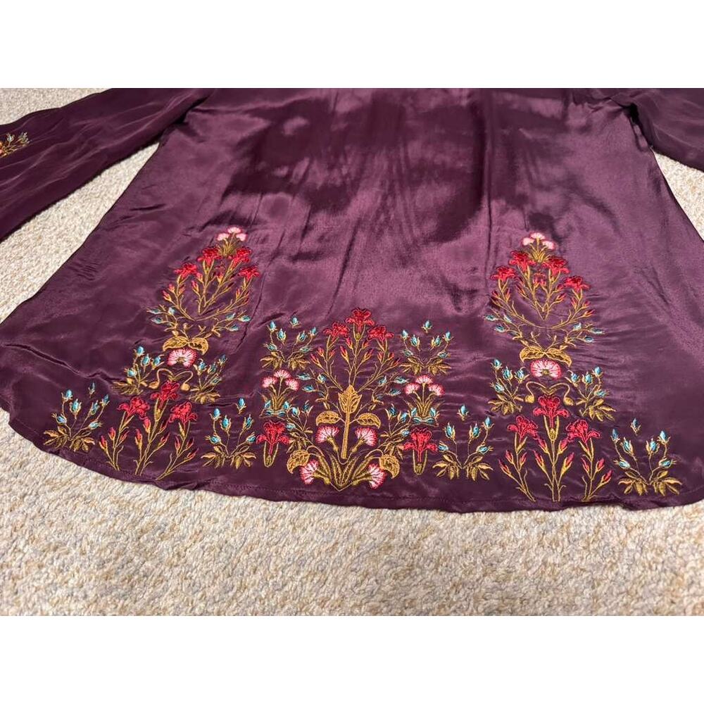 Sundance Embroidered Blouse Women's Small Burgundy V-Neck Bell Sleeve Boho - Picture 8 of 12
